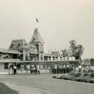 Disneyland Celebrates 58 Years Today – Happy Birthday!