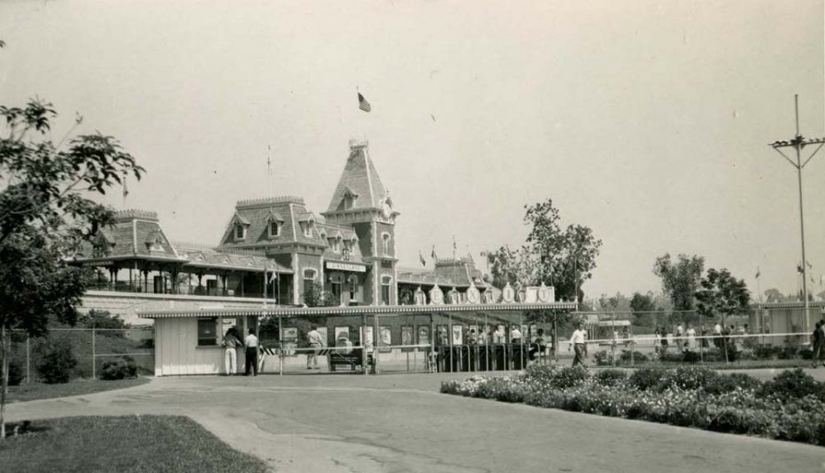 Disneyland Celebrates 58 Years Today – Happy Birthday!